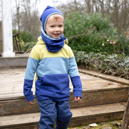 Reversible loop scarf in cobalt-light azure